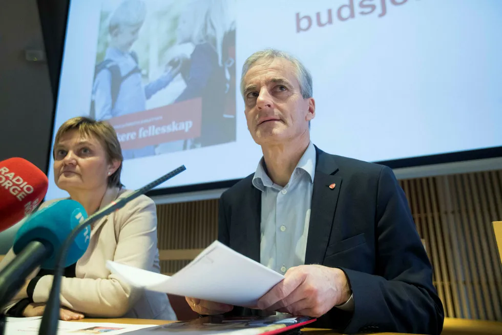 Arbeiderpartiet og Rigmor Aasrud og Jonas Gahr Støre legger frem sitt alternative budsjett i Stortinget.