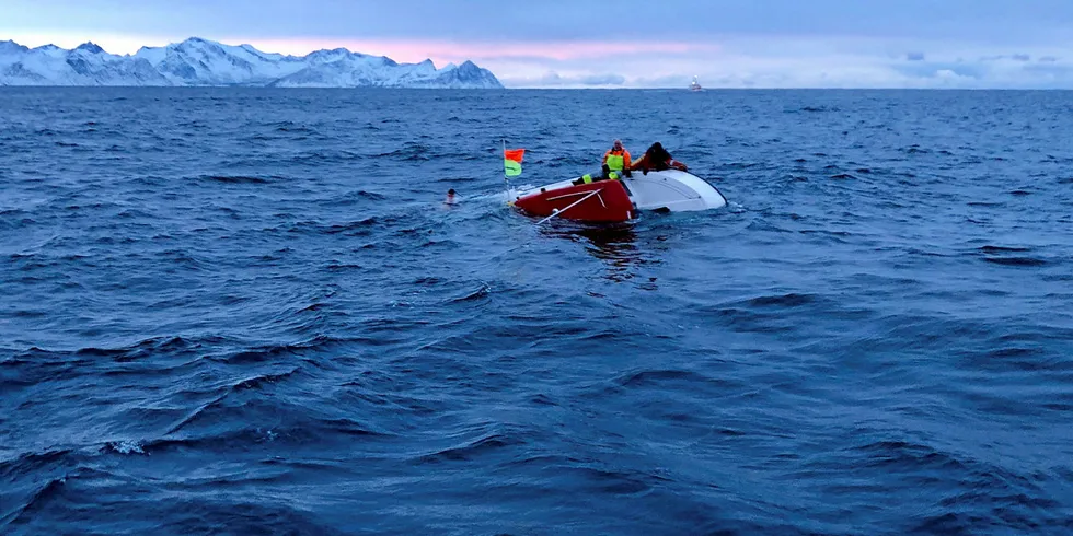 Båten «Vågar» forliser utenfor Sommarøya på formiddagen onsdag 16. januar 2019