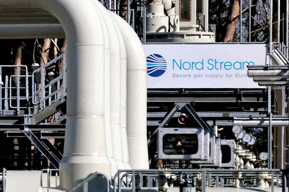 Nord Stream 1-rørledningen strekker seg fra Russland til Tyskland, og har de siste månedene stått for rundt 25 prosent av gassflyten fra Russland til Tyskland, ifølge gassanalytiker Sindre Knutsson.