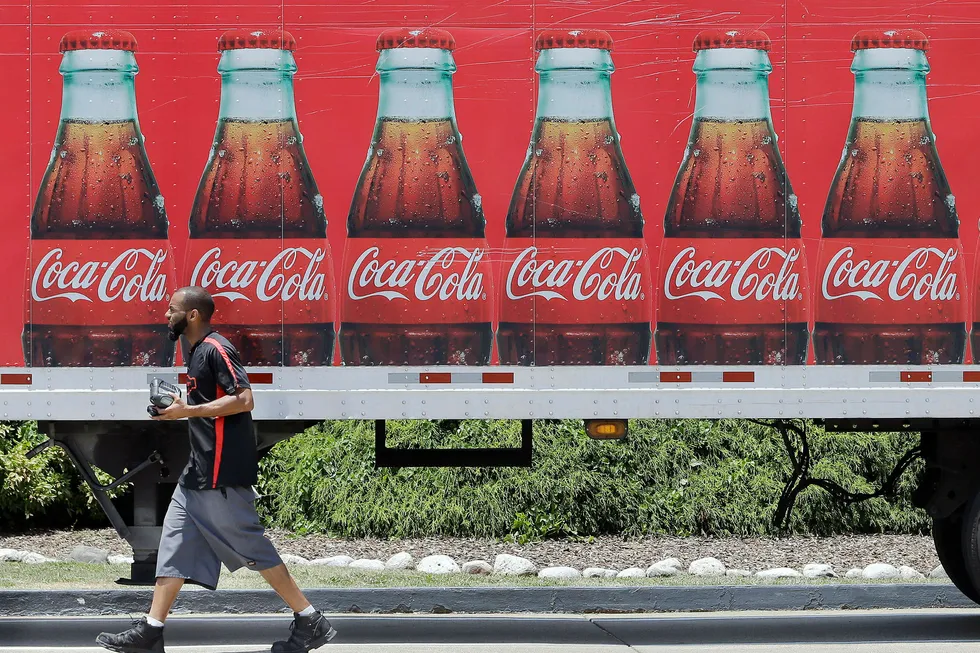 Coca-Cola er nå et av flere store globale selskaper som gir innsyn i bedriftens plastforbruk.