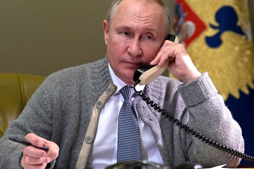 Russlands president Vladimir Putin avbildet i romjulen. «Russerne er risikovillige og spiller maksimalt ut», skriver artikkelforfatteren.