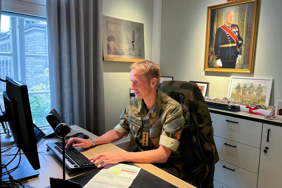 Forsvarssjef og general Eirik Kristoffersen skal legge frem fagmilitært råd 7. juni.