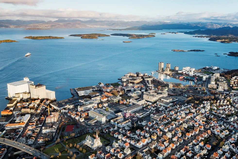 Også i Stavanger, som har vært sterkt preget av oljeprisfall og nedbemanning i flere år, ser leieprisene ut til å stabilisere seg i sentrum av oljehovedstaden. Bildet er fra Stavanger Øst. Foto: Tommy Ellingsen