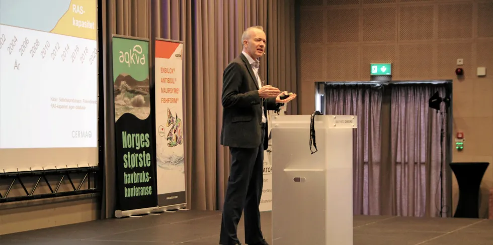 Bendik Fyhn Andersen er utnevnt til professor II. Her fra Aqkva-konferansen i Bergen i starten av april.