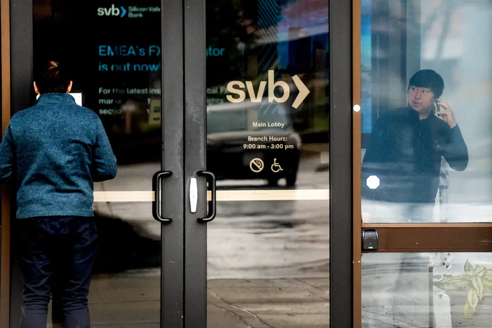 Silicon Valley Bank fikk kroken på døren av amerikanske myndigheter etter at banken kollapset da kundene forsøkte å få pengene ut.