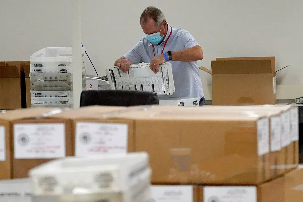 Arizona elections officials continue to count ballots for the US presidential election