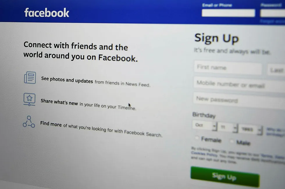 Facebook bekrefter fredag at millioner av brukere er rammet av et datainnbrudd.