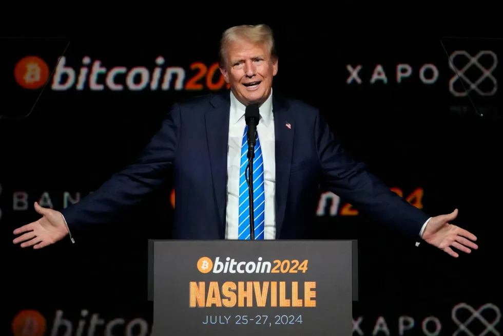 USAs neste president, Donald Trump, har snakket varmt om bitcoin i det siste. Her fra en kryptokonferanse i Nashville i USA tidligere i år.