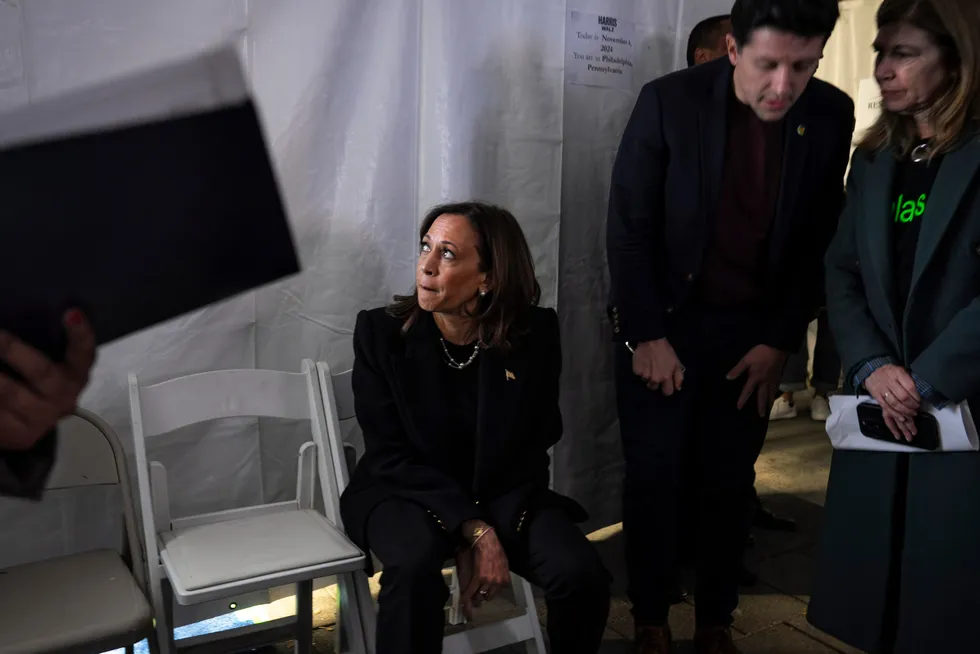 Kamala Harris har grunn til å se slukøret ut.