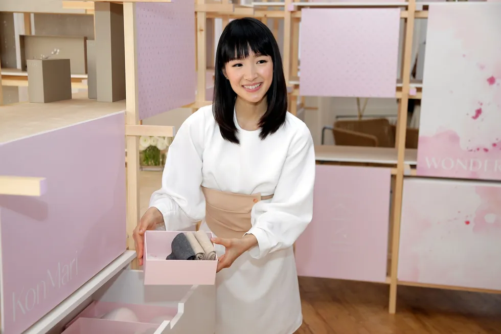 En video på noen få minutter av den japanske konsulenten Marie Kondo kan føre til at du må rulle og brette alle klærne dine på helt nye måter heretter, ifølge kronikkforfatteren.