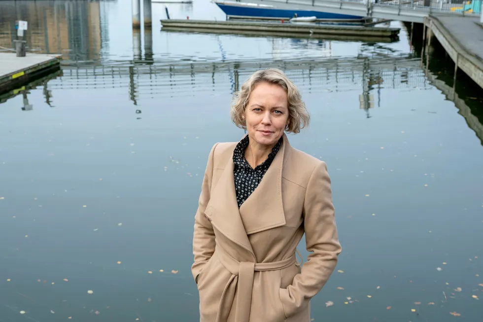 Konkurransedirektør TIna Søreide var fredag i møte med Huseierne, som advarte mot å la Nordea overta flere hundre tusen personkunder fra Danske Bank.