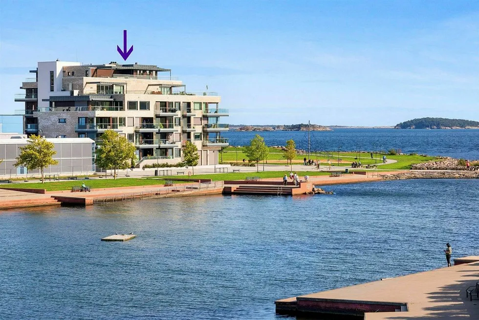 Cathrine Rasmussen har solgt toppleiligheten ytterst på Tangen i Kristiansand og satt prisrekord for en leilighet omsatt i det åpne markedet i sørlandsbyen.