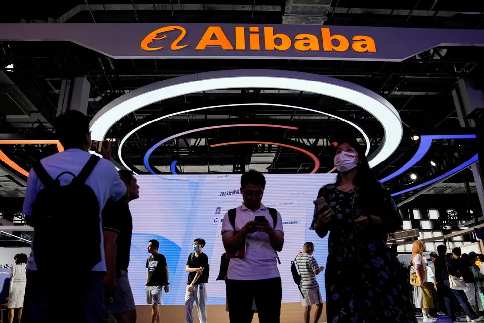 Etterforskningene og kampanjene mot oppstartssektoren i Kina er sannsynligvis over. Børsverdien på Alibaba har falt med over 6000 milliarder kroner på under tre år. Her fra World Artificial Intelligence Conference (WAIC) i Shanghai i juli 2023.