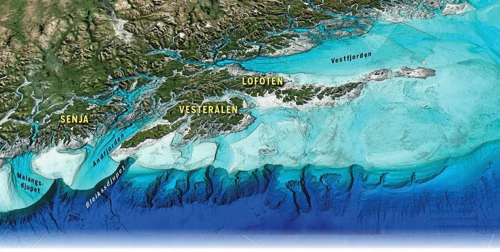 SMALT: Dette kartet viser hvor trang sokkelen utenfor Lofoten er.Foto: Figur: Terje Thorsnes/NGU basert på data fra Kartverket/MAREANO.