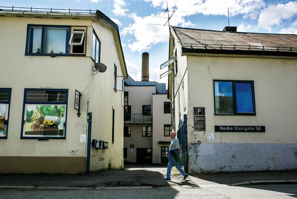 Sparebanken Øst er blitt tvunget av Finanstilsynet til å selge Nedre Storgate 50 i Drammen. Foto: Nicklas Knudsen