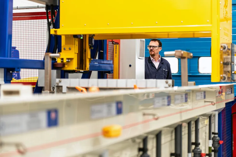 Oxford NanoSystems coating demonstration plant.