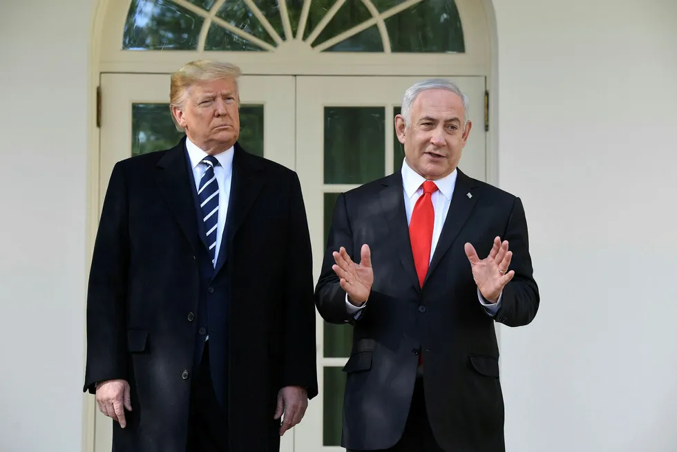 USAs president Donald Trump tok imot Israels statsminister Benjamin Netanyahu mandag.