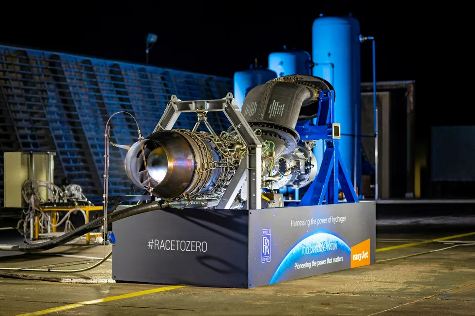 Rolls-Royce AE2100 Hydrogen Demonstrator engine preparing for test at RAF Boscombe Down . Easyjet Rolls-Royce hydrogen jet engine.