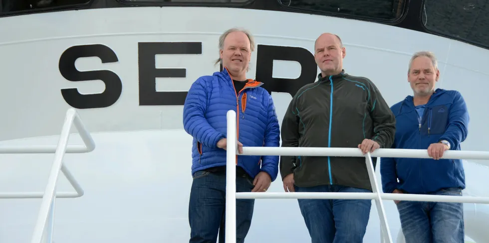 Brødrene Jostein, Fred Ove og Stian Michal Urkedal er aktive fiskere i det tradisjonsrike autolinebåtrederiet «Seir» fra Grytestranda i Ålesund.