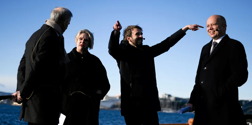 Fra pressekonferansen om regjeringens satsing på havvind. fra venstre: Olje- og energiminister Marte Mjøs Persen , Statsminister Jonas Gahr Støre, finansminister Trygve Slagsvold Vedum,næringsminister Jan Christian Vestre la i dag fram regjeringas satsing på havvind.