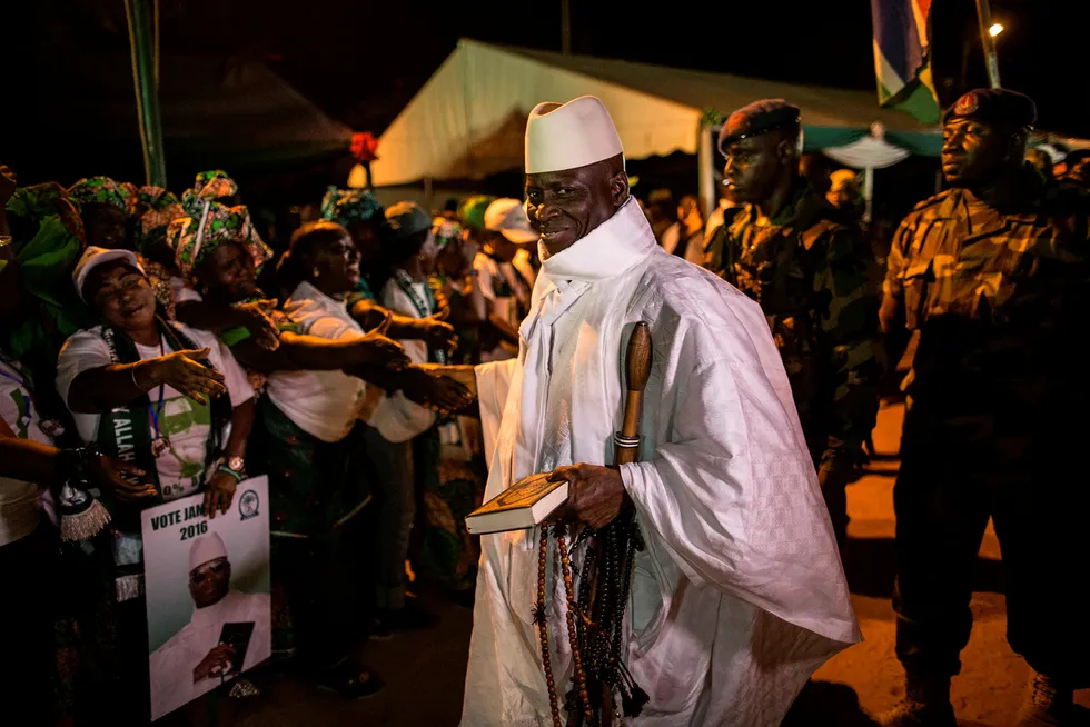 Gambias tidligere president Yahya Jammeh beskyldes for å ha tømt banken før han forlot hjemlandet i vanære. Foto: Marco Longari/AFP Photo/NTB Scanpix