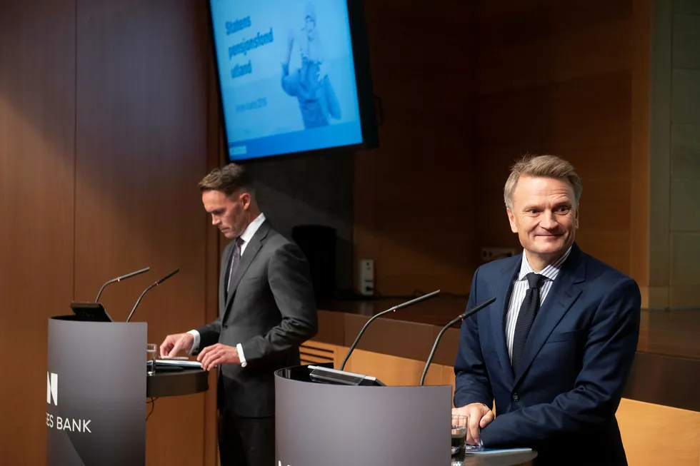 Visesentralbanksjef Egil Matsen (til høyre) og nestleder i Norges Bank Investment Management Trond Grande legger frem resultat for andre kvartal 2019.