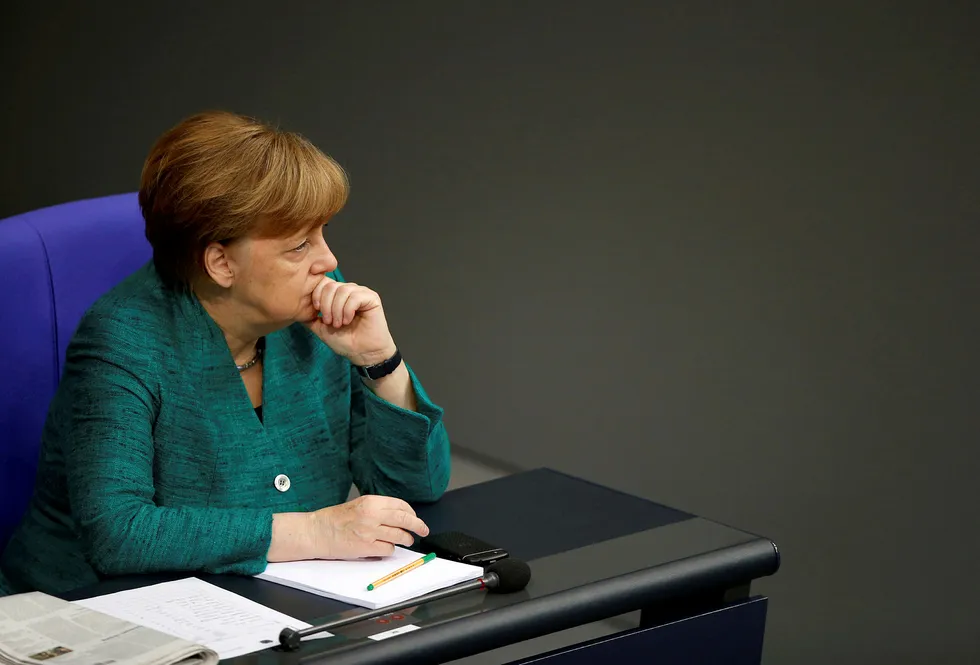 Tysklands forbundskansler Angela Merkel har trolig litt av hvert å tenke på før hun skal møte president Donald Trump i Det hvite hus for andre gang. Foto: Axel Schmidt/Reuters/NTB Scanpix