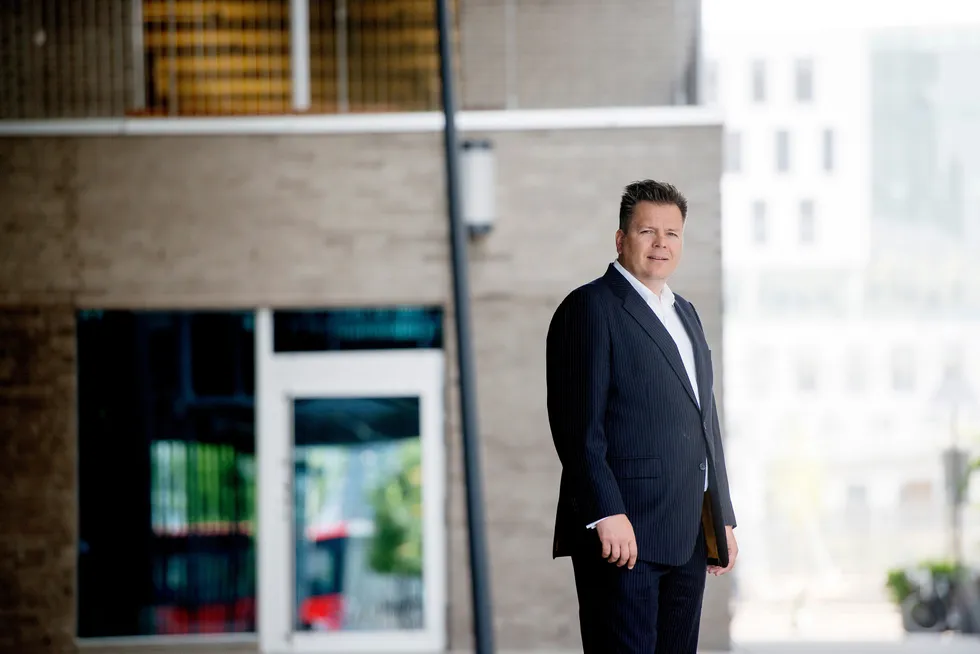 Porteføljeforvalter Torje Gundersen i DNB Asset Management har overvekt av finans, industri, materialer og syklisk konsum i sine porteføljer.