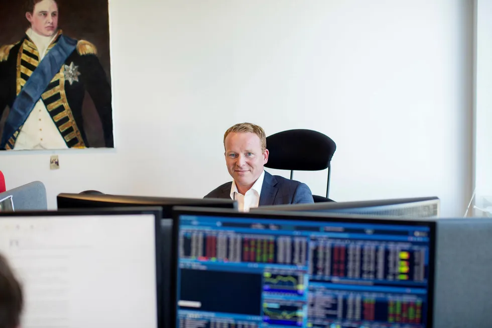 Analysesjef Lars Daniel-Westby i Sparebank 1 Markets trekker frem at det ofte kommer varselskudd fra globale makroindikatorer i forkant av en krise. Foto: Øyvind Elvsborg