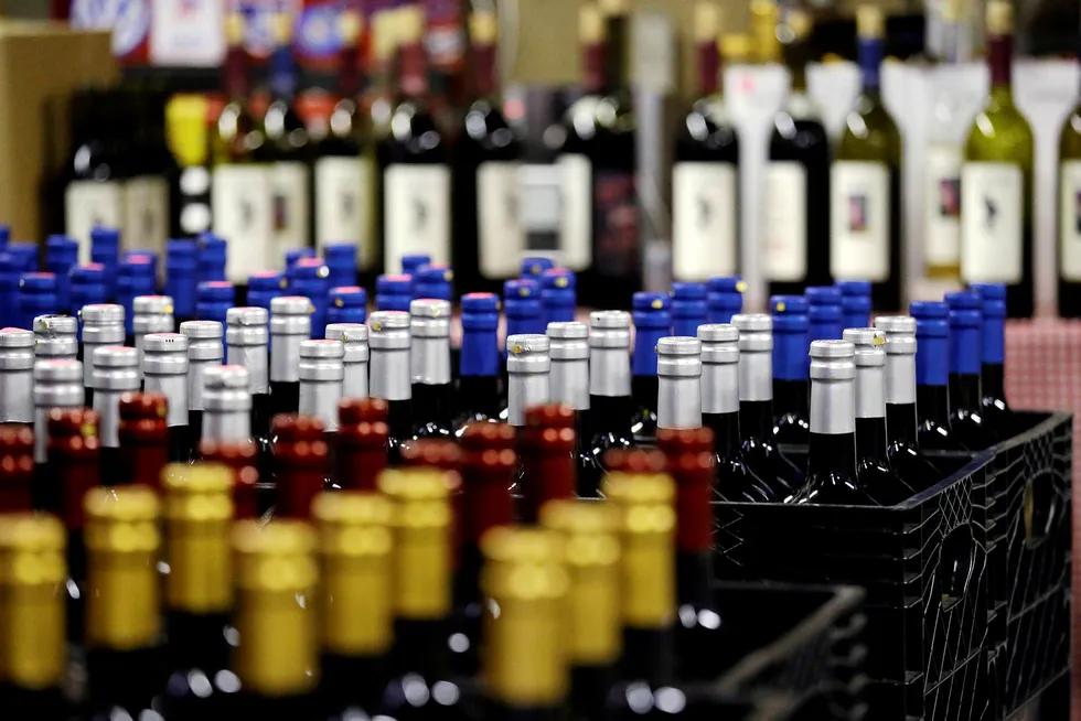Britiske importører har begynt å hamstre alkohol før brexit-fristen går ut 31. oktober.