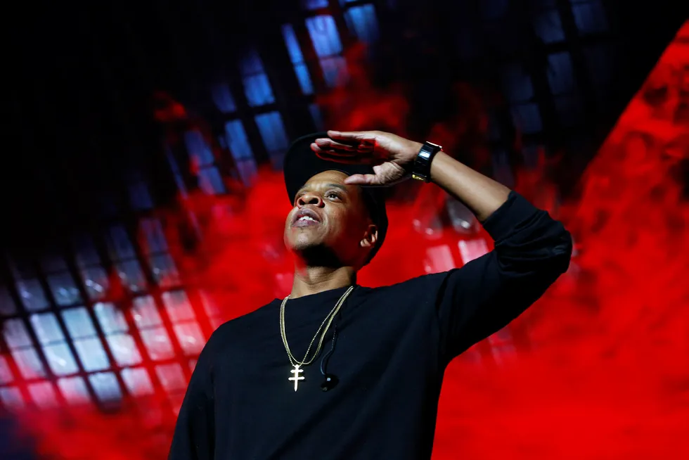 Hip-hop-mogulen Jay Z kjøpte Tidal av norske Schibsted for 56 millioner dollar vinteren 2015. Han ville skape musikkrevolusjon, i stedet ble det oppblåste tall, rettsoppgjør og direktørflukt. Her fra en konsert i New York arrangert av Tidal i 2015. Foto: Mark Von Holden/Ap/NTB scanpix