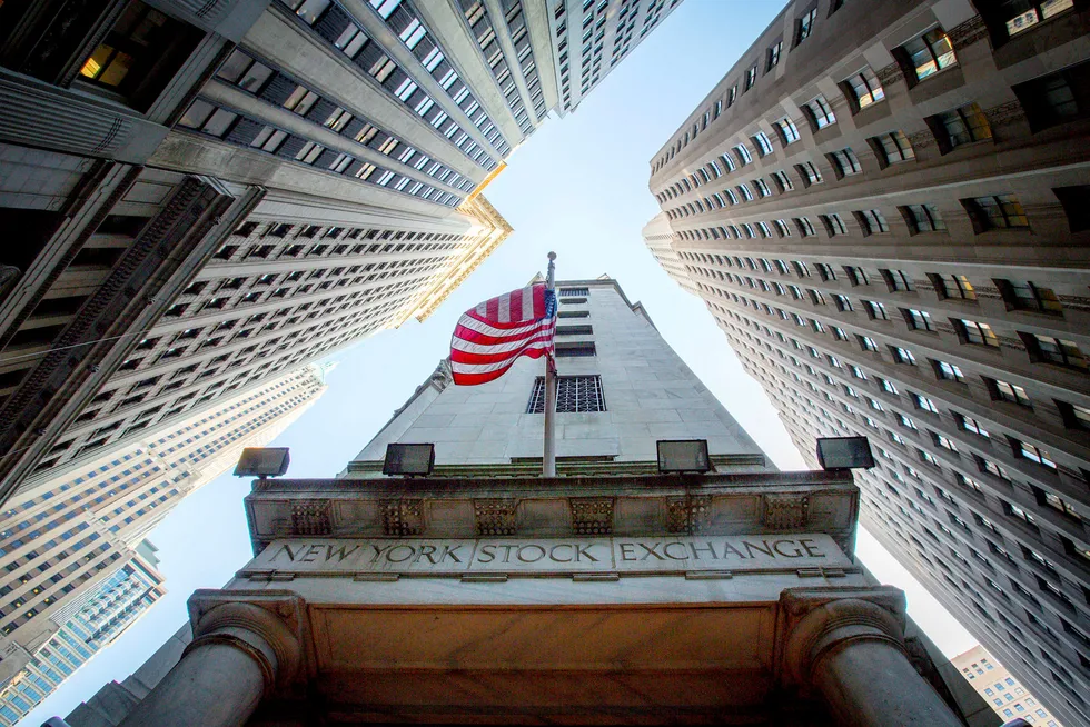 Personalinngangen til New York Stock Exchange, ligger klemt mellom Wall Street og New Street.