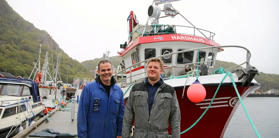 Stefan Skog og Kenneth Leite fra Bø i Vesterålen mener sjarkflåten må få tilgang til en form for kvotesammenslåing når muligheten til å samfiske med seg selv forsvinner fra 2026.