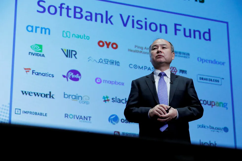 Softbanks grunnlegger Masayoshi Son har fortsatt troen på Vision Fund og fremtidens kunstig intelligens, til tross for et rekordstort tap på over 340 milliarder kroner fra investeringsfondets portefølje i siste regnskapsår.