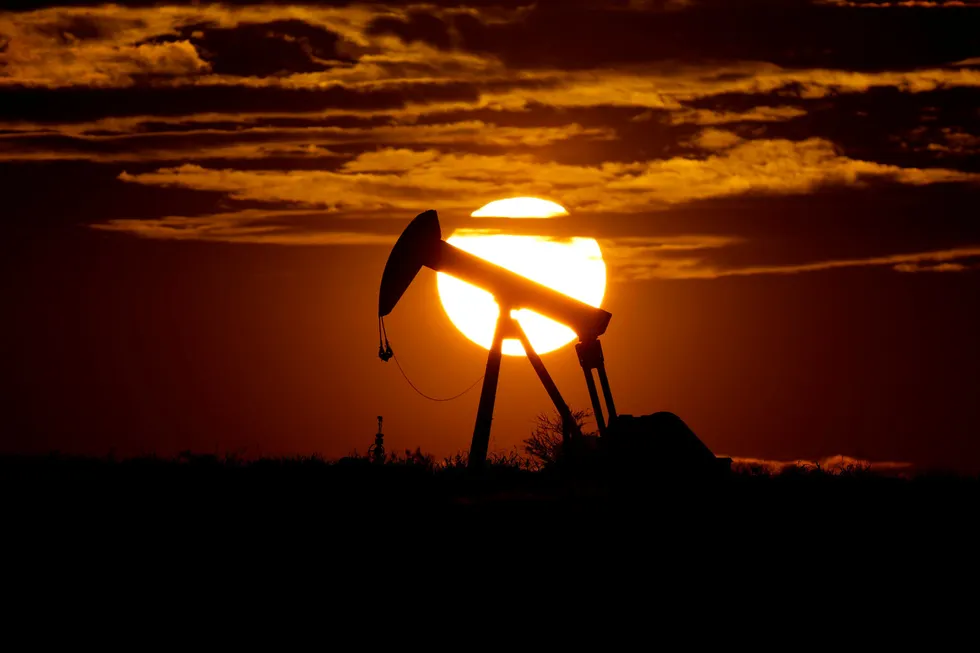 Rising oil prices: oil and gas producers enjoy sunny days