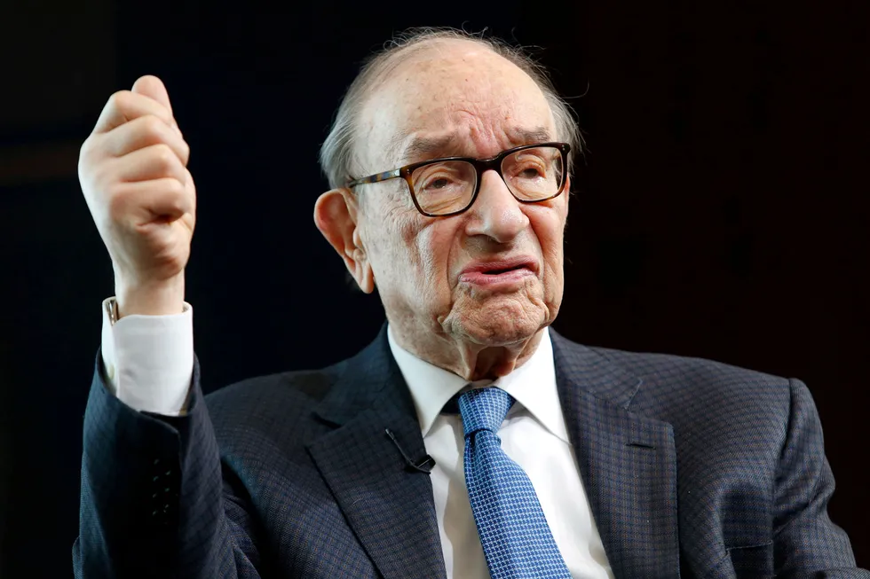 Som sentralbanksjef i USA fra 1987 til 2006 var Alan Greenspan en sentral økonomisk myteskaper. I 2016 advarte han mot stagflasjon som på 1970-tallet. I realiteten var den økonomiske veksten høy og ikke lav i det tiåret.