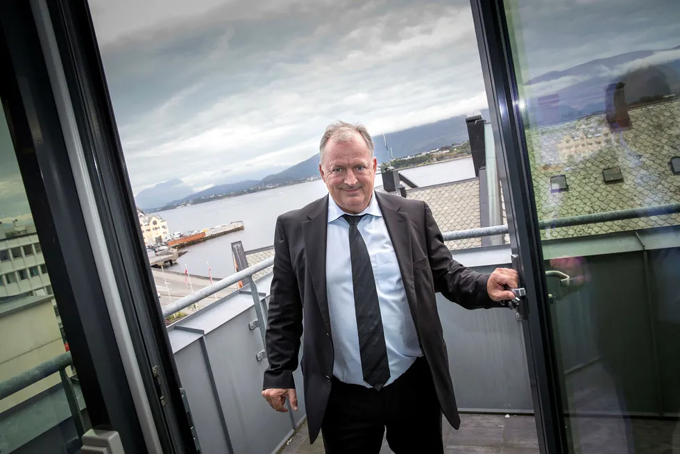 Administrerende direktør Olav Arne Fiskerstrand i Sparebanken Møre er fortsatt komfortabel med de tapsavsetningene der har gjort på oljeservice. Foto: Ole Morten Melgård