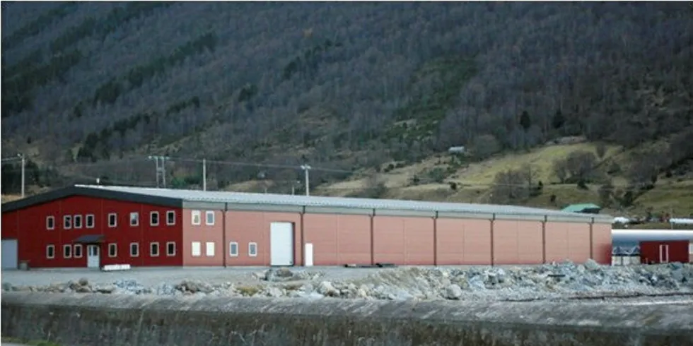 Det landbaserte produksjonsanlegget til Profunda i Barstadvika i Ørsta kommune.