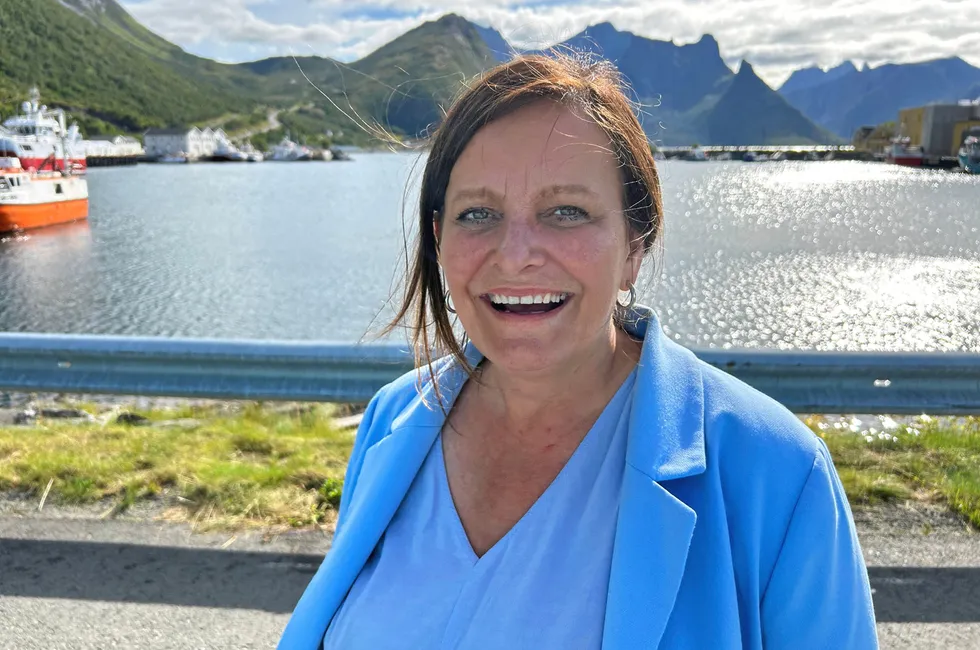 Rita Karlsen er administrerende direktør i Brødrene Karlsen AS, som er morselskapet til blant annet Flakstadvåg laks. Her er hun fotografert under Husøydagene i 2023.