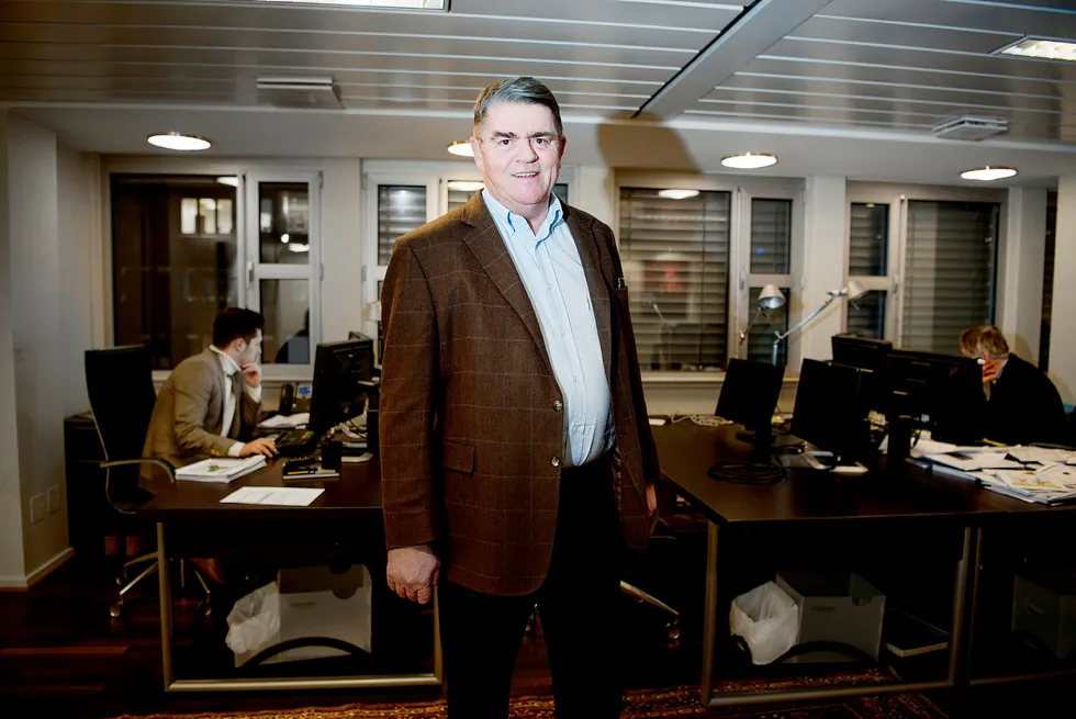 Investor og megler Jan Petter Sissener tror han kan gi kundene sine ti prosent avkastning i år. Foto: Mikaela Berg
