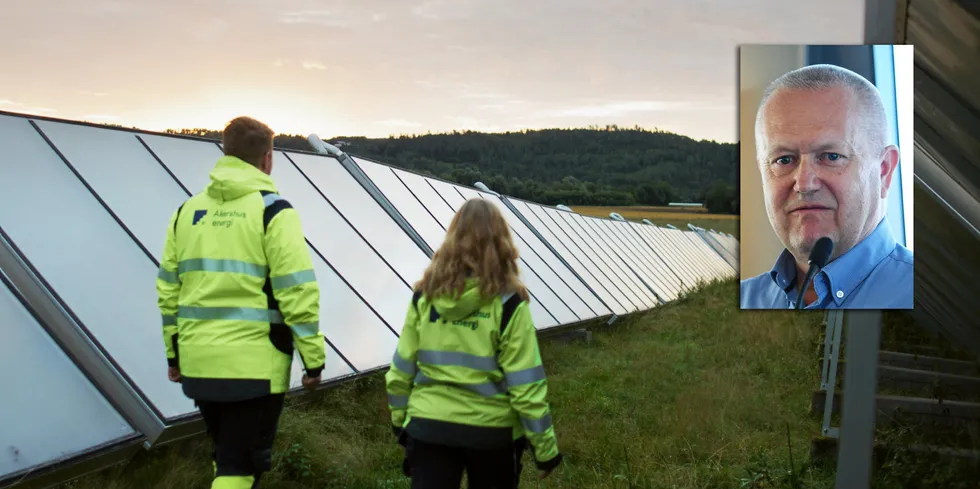 Konsernsjef Eskil Lunde Jensen sikter mot over 5 TWh kraftproduksjon i 2035. Den tradisjonelle vannkraftaktøren er allerede engasjert både i vindkraft og solkraft. Her er solfangeranlegget i Akershus Energipark avbildet.