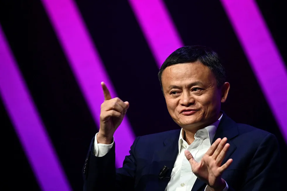Tidligere i oktober gikk Ant- og Alibaba-grunnlegger Jack Ma hardt ut mot kinesiske myndigheter. Nå er rekordnoteringen han stoppet midlertidig.