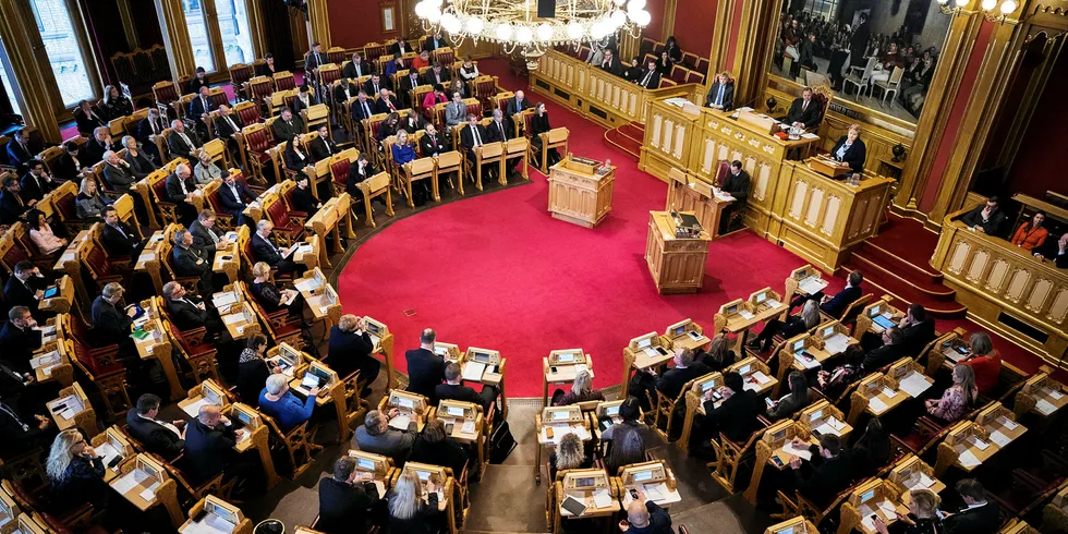 REVISJON: Riksrevisjonen avdekket alvorlige mangler i sin revisjon av kvotesystemet. Likevel var ikke Stortingets flertall villig til å vente med å behandle kvotemeldingen.