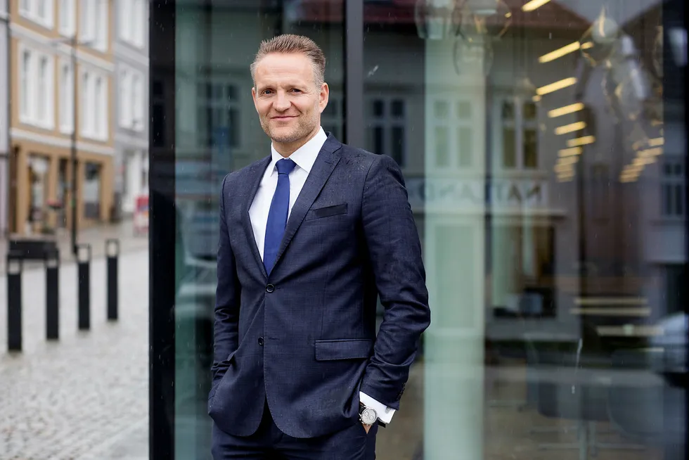 Jan Erik Kjerpeseth, konsernsjef Sparebanken Vest, bekymrer seg for at et salg av Oslo Børs til utlandet vil ramme norsk næringsliv.