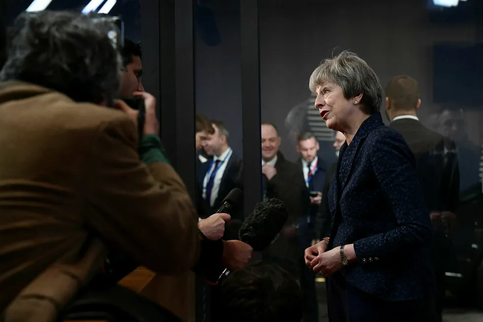 Har Storbritannias statsminister Theresa May en plan B? Her i EU-hovedkvarteret i Brussel lørdag.