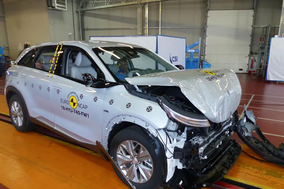 Euro NCAP har kollisjonstestet sin første hydrogenbil; Hyundai Nexo.