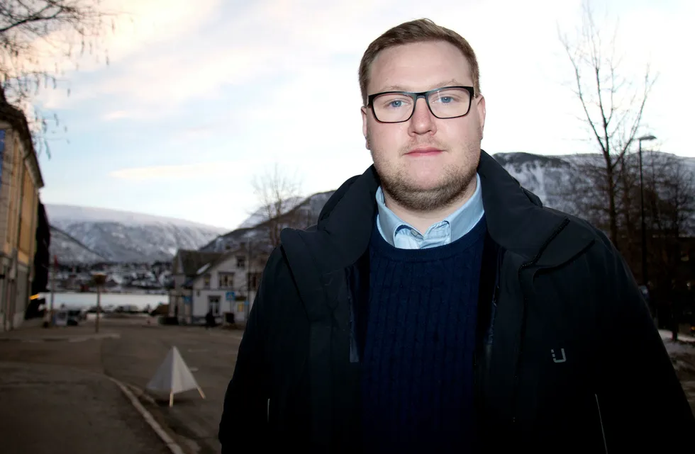 Erlend Svardal Bøe, gruppeleder for Høyre i Tromsø mener det hviler et tungt ansvar på Siva hvis det ender med at Nordic Pharma legger ned og flytter ut. Bedrifter innen bioteknologi og havbruk er blant det byen aller mest ønsker seg. Foto: Andreas Høyer/Nordlys