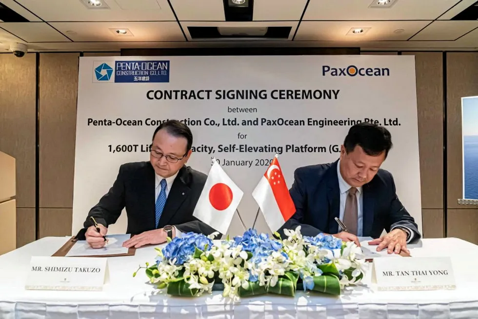 Order placed: Officials from Penta-Ocean and PaxOcean sign the WTIV newbuilding contract.