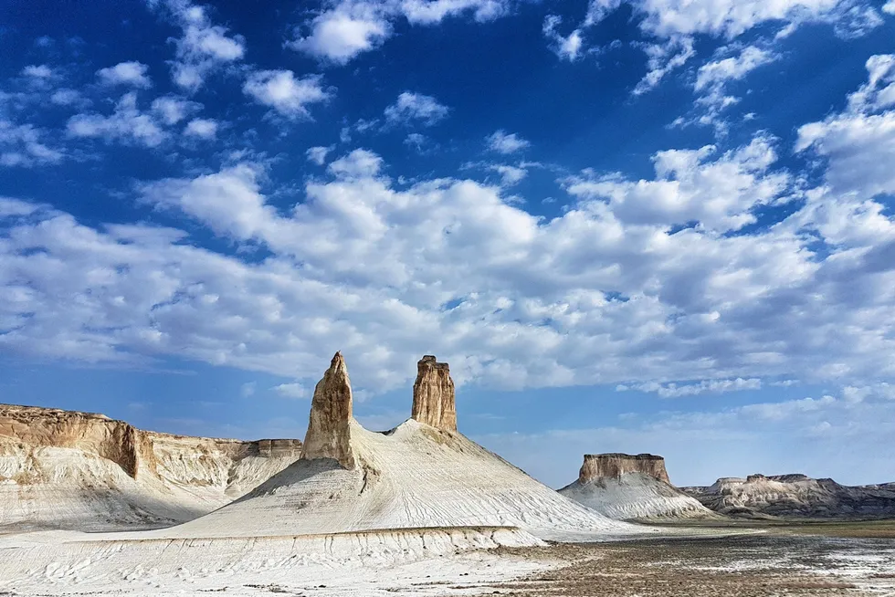 Landmarks: Ustyurt Plateau spans Kazakhstan and Uzbekistan and is believed to be rich in hydrocarbons