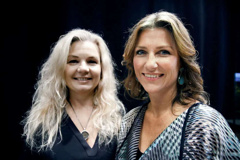 Prinsesse Märtha Louise (hlyre) og Elisabeth Nordeng, her fra et arrangement hos Cappelen Damm, stenger dørene for «Soulspring».